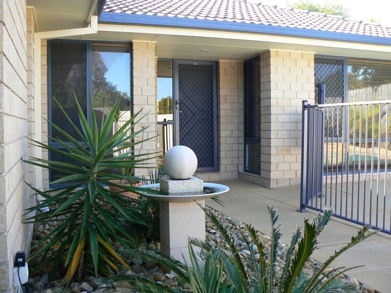 53 Victoria  Drive, Pacific Pines QLD 4211
