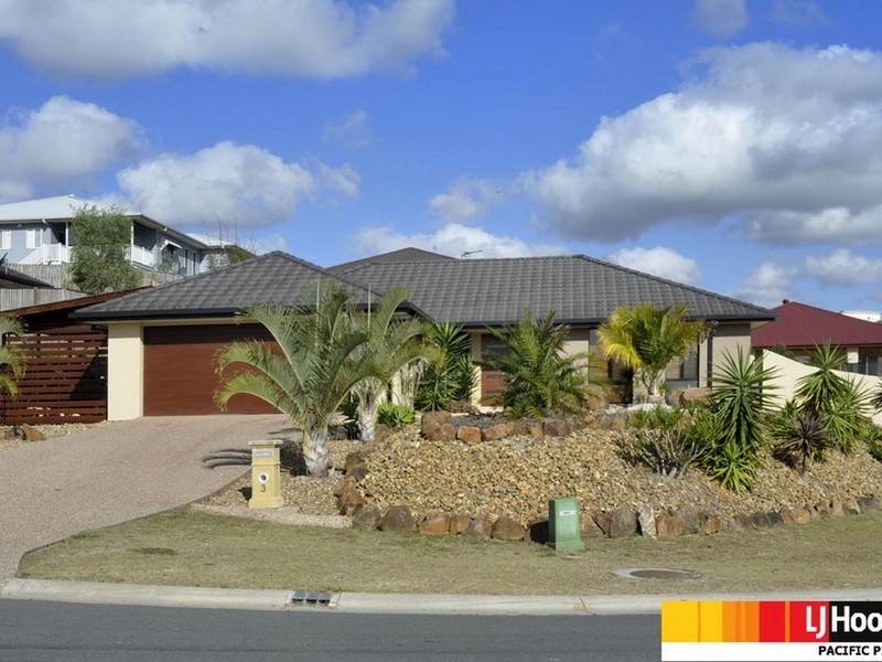 3 Angourie Court, Pacific Pines QLD 4211