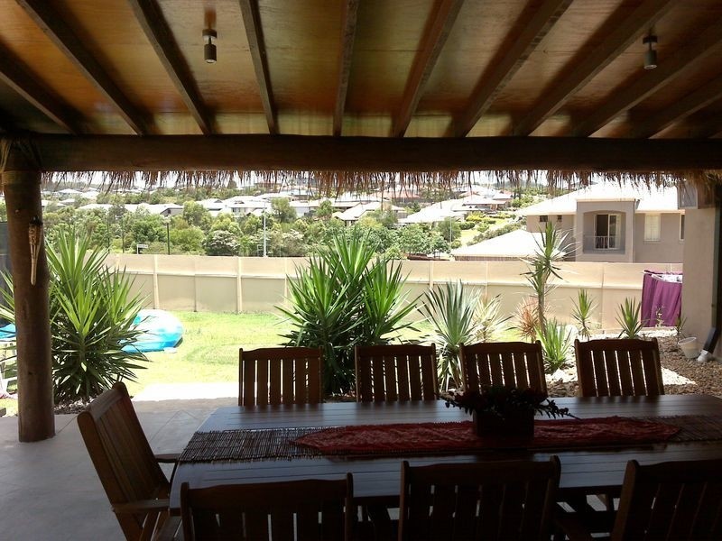 3 Angourie Court, Pacific Pines QLD 4211