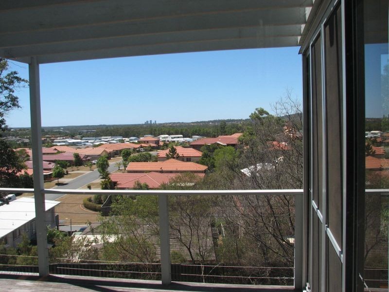 7/16 Honolulu Rise, Pacific Pines QLD 4211