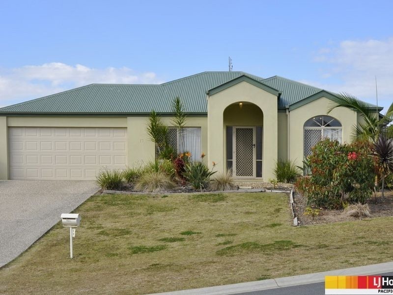 17 Blackheath Terrace, Pacific Pines QLD 4211