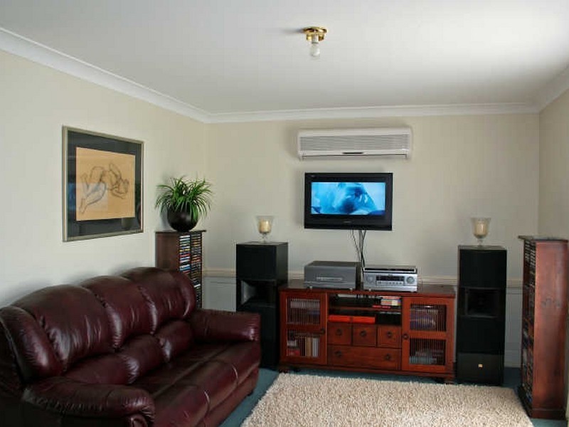 2 Guy Lane, Oxenford QLD 4210