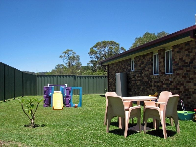 2 Guy Lane, Oxenford QLD 4210