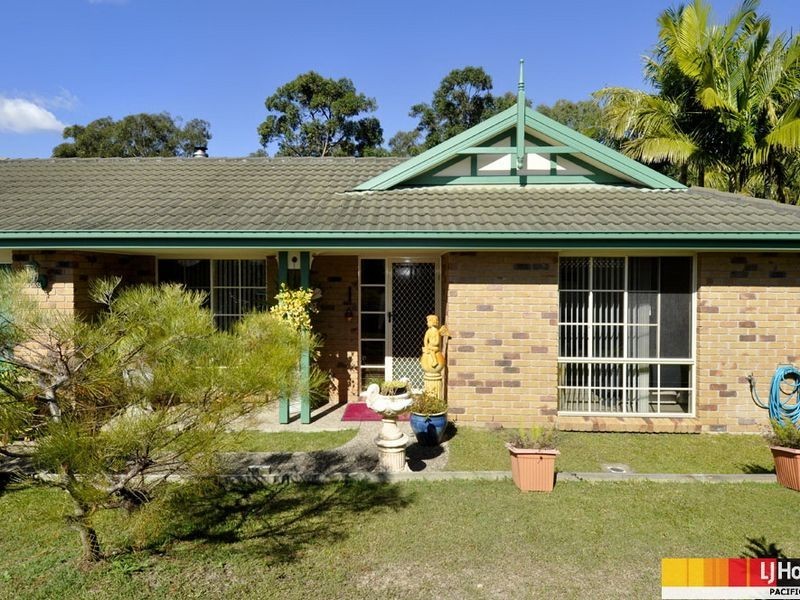 11 Gambier Crescent, Pacific Pines QLD 4211