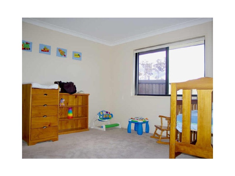 5 Sylvia Close, Pacific Pines QLD 4211
