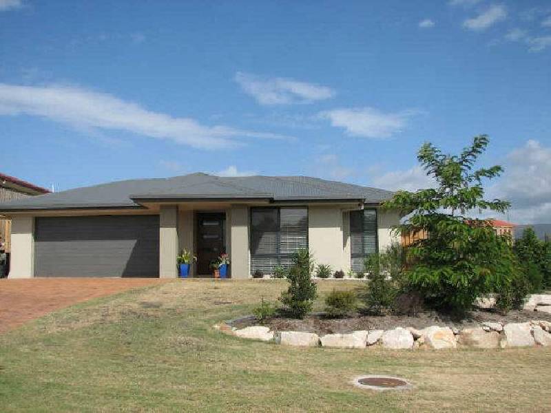 14 Govett Street, Pacific Pines QLD 4211