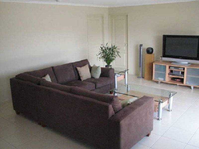 14 Govett Street, Pacific Pines QLD 4211