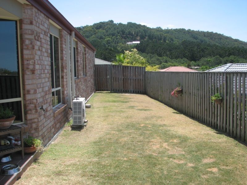 42 Catchlove Street, Maudsland QLD 4210