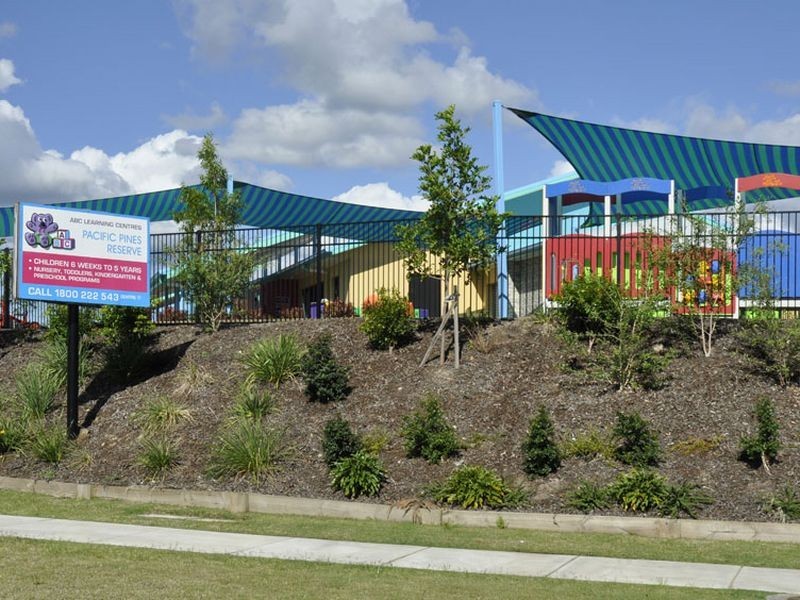 36 Matzia Avenue, Pacific Pines QLD 4211