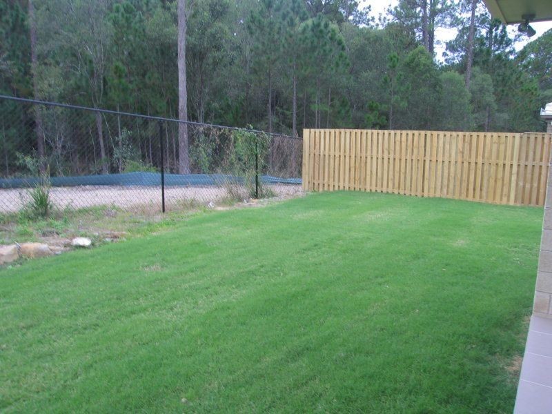 11 Bushland Place, Maudsland QLD 4210