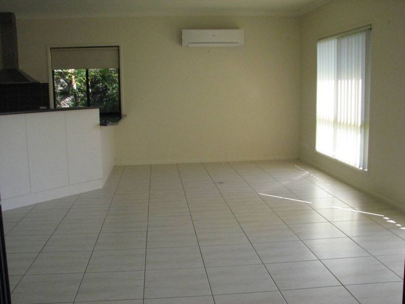 56 Hillary Circuit, Pacific Pines QLD 4211