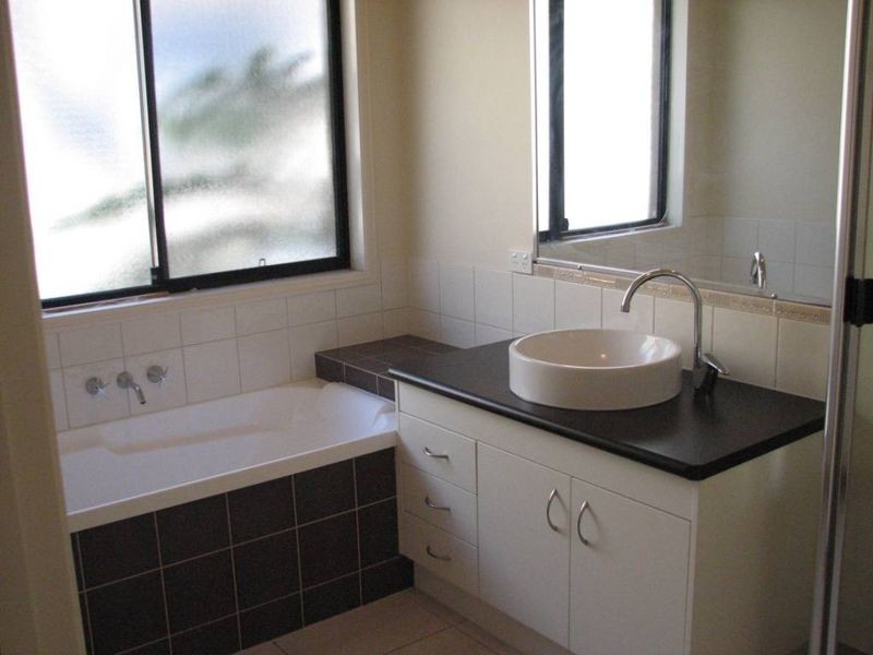 56 Hillary Circuit, Pacific Pines QLD 4211