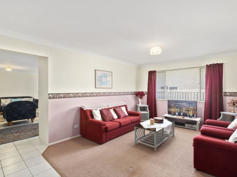 2A Hatutu Street, Pacific Pines QLD 4211