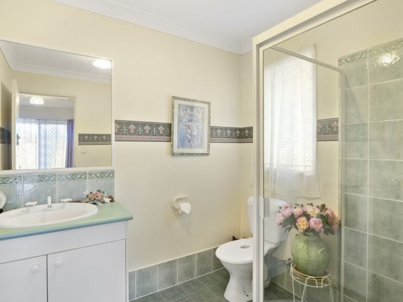 2A Hatutu Street, Pacific Pines QLD 4211