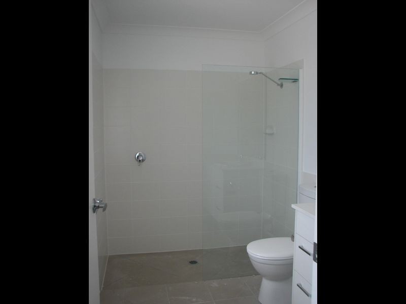 32/111 McAuley Pde, Pacific Pines QLD 4211