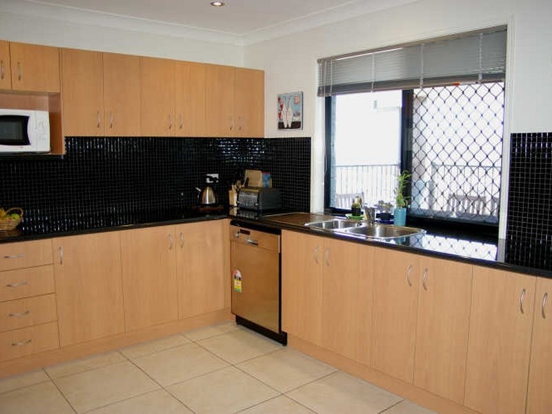 28 Taske Rise, Pacific Pines QLD 4211