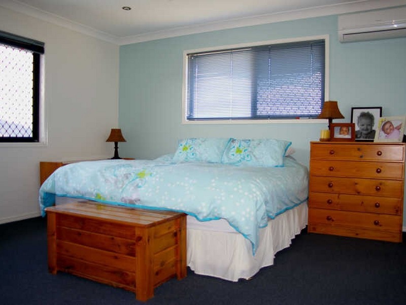 28 Taske Rise, Pacific Pines QLD 4211