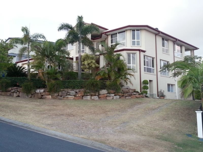 53 Midway Terrace, Pacific Pines QLD 4211