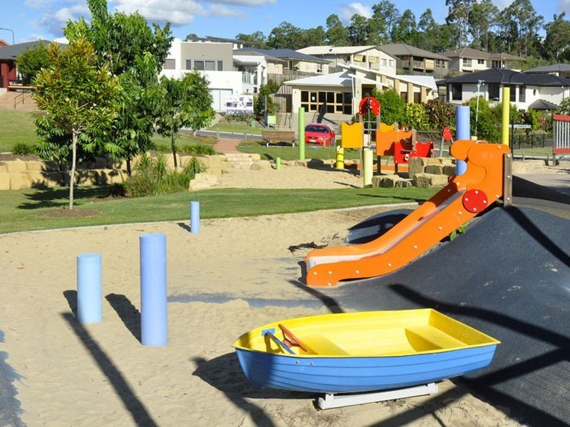 41 Murchison Street, Pacific Pines QLD 4211