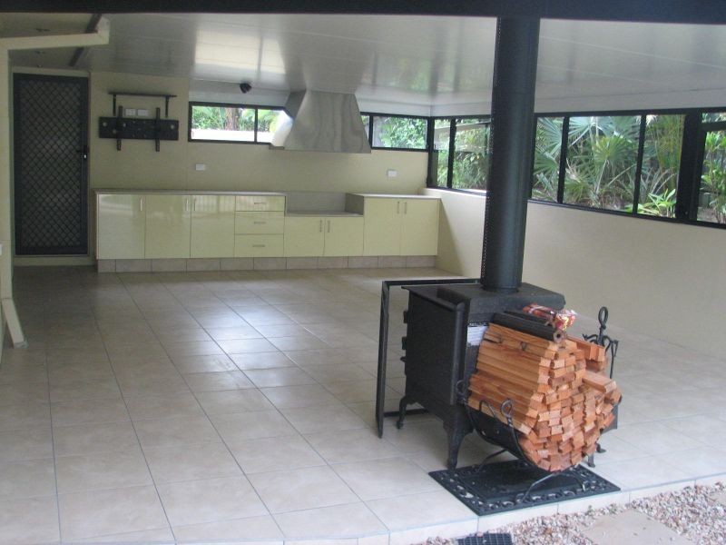 17 Hillary Circuit, Pacific Pines QLD 4211