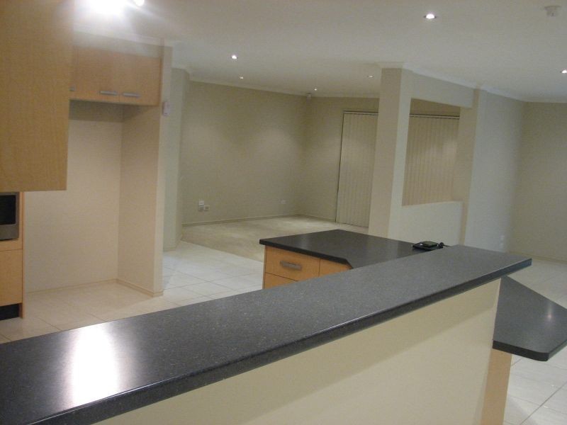 17 Hillary Circuit, Pacific Pines QLD 4211