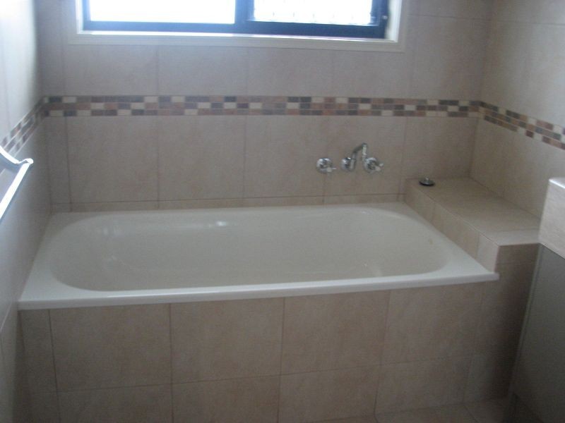 17 Hillary Circuit, Pacific Pines QLD 4211