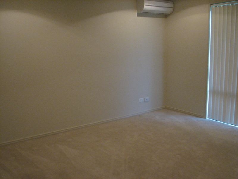 17 Hillary Circuit, Pacific Pines QLD 4211