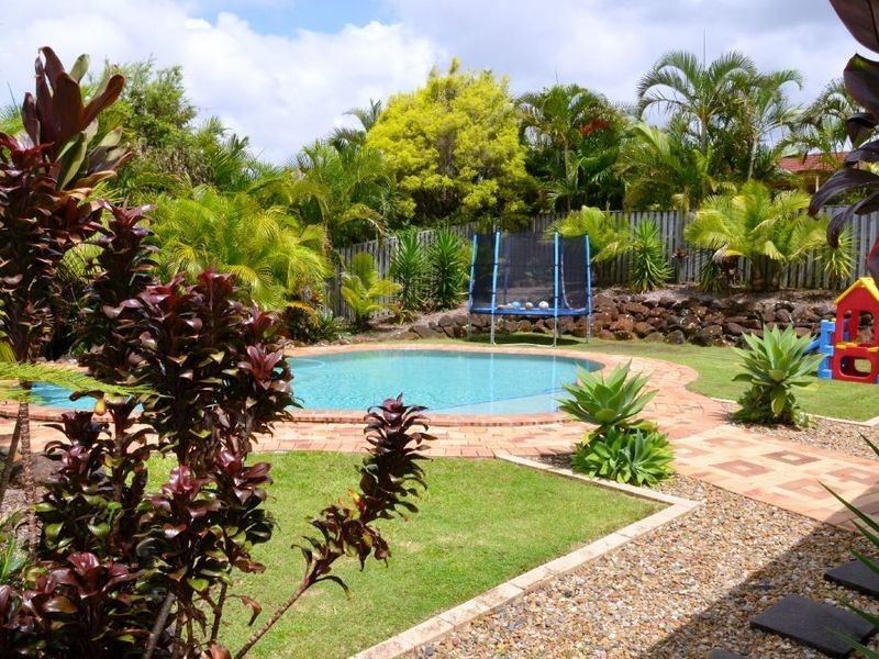 37 Howland Circuit, Pacific Pines QLD 4211