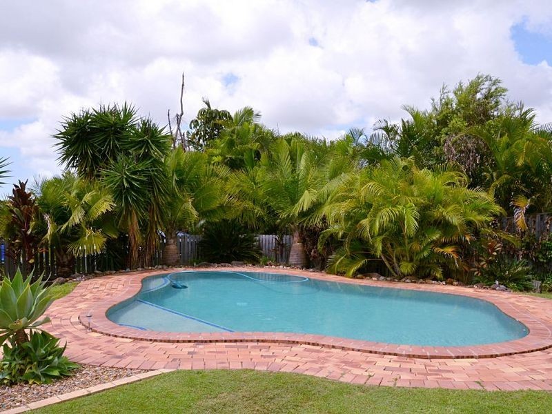 37 Howland Circuit, Pacific Pines QLD 4211