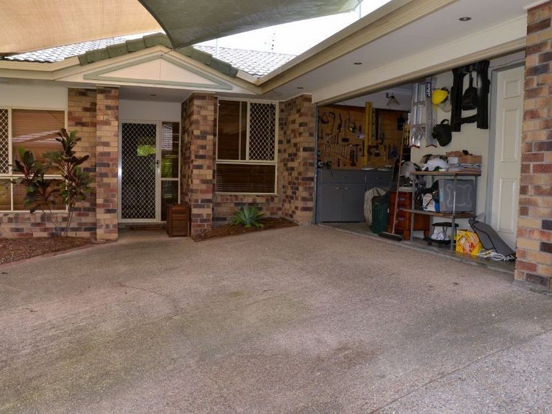 37 Howland Circuit, Pacific Pines QLD 4211