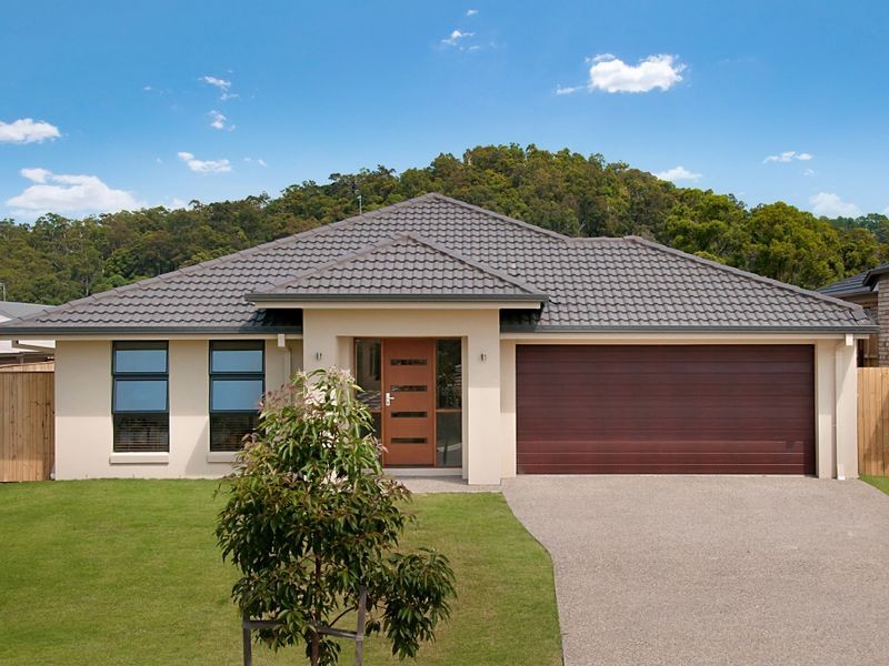 31 Barrington Street, Pacific Pines QLD 4211