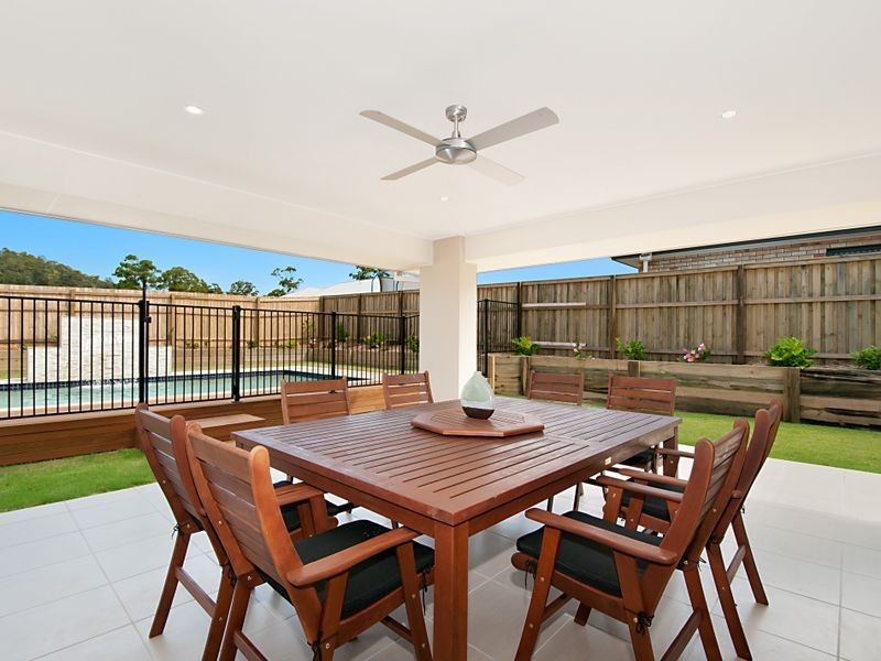 31 Barrington Street, Pacific Pines QLD 4211