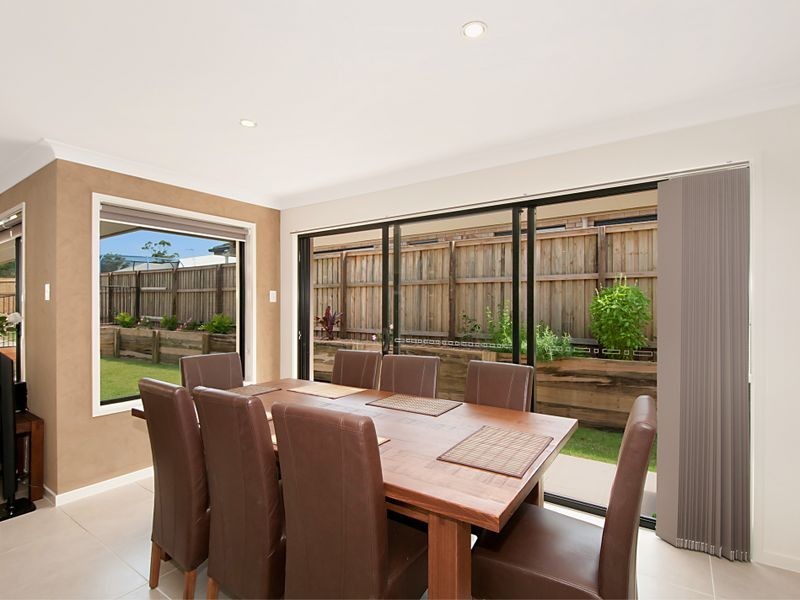 31 Barrington Street, Pacific Pines QLD 4211