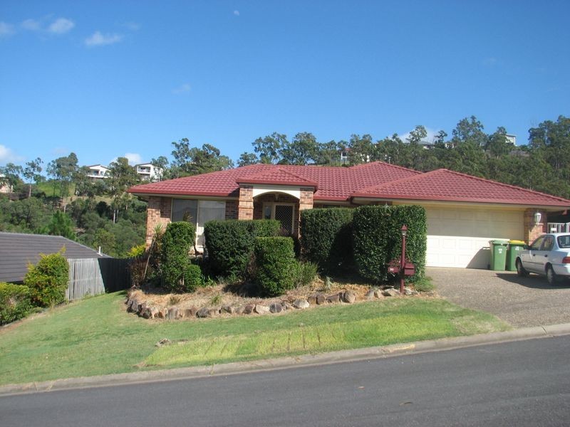 20 Pago Terrace, Pacific Pines QLD 4211