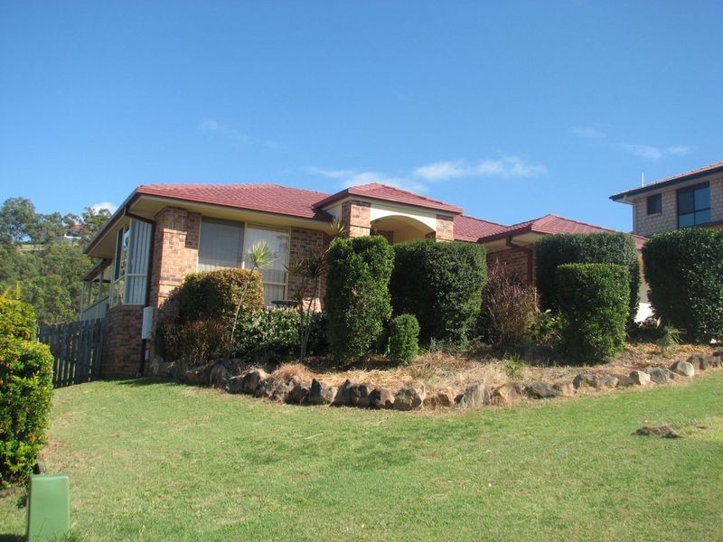 20 Pago Terrace, Pacific Pines QLD 4211