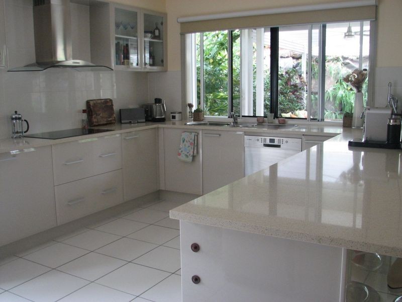 7 Mellum Circuit, Pacific Pines QLD 4211
