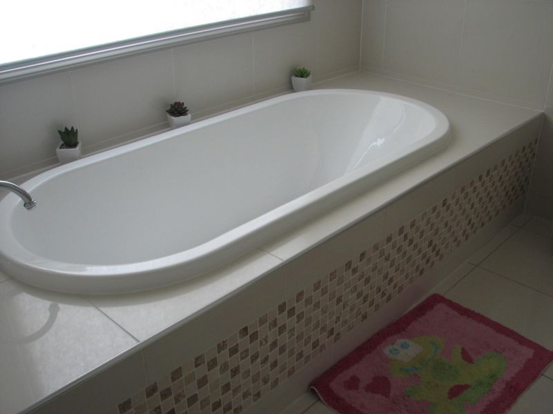 7 Mellum Circuit, Pacific Pines QLD 4211