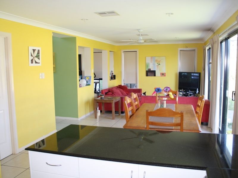 1/54 Codrington Circuit, Pacific Pines QLD 4211