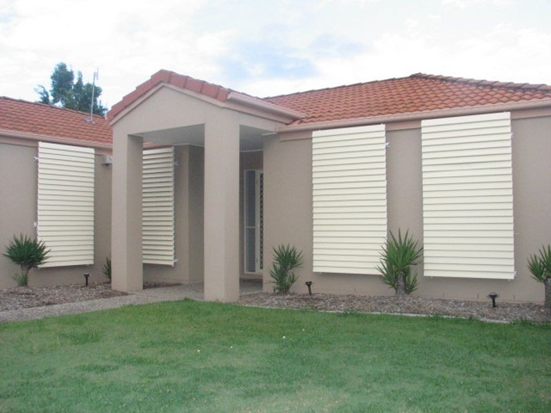 19 Kite Circuit, Arundel QLD 4214