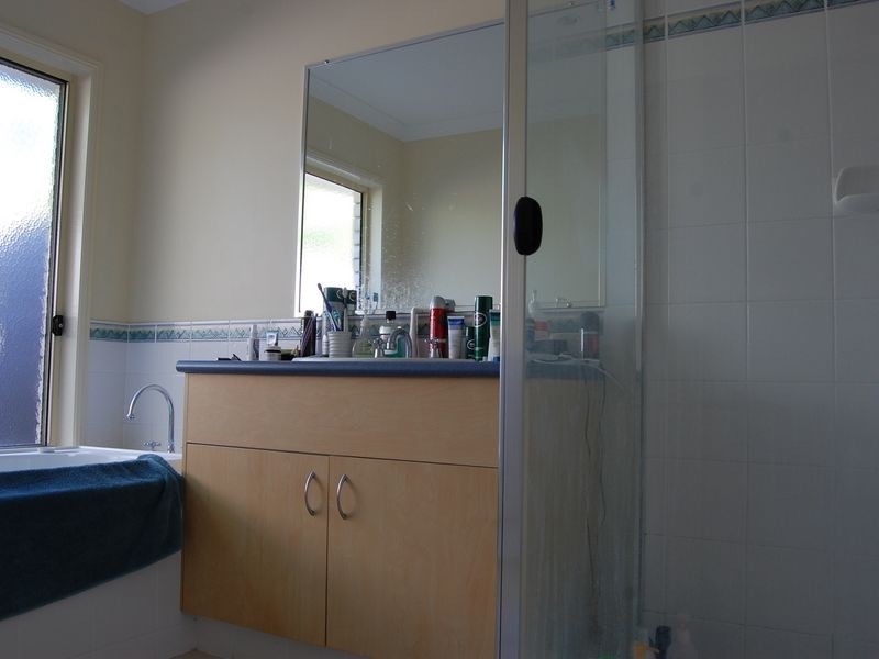 3 Elimbah Street, Pacific Pines QLD 4211