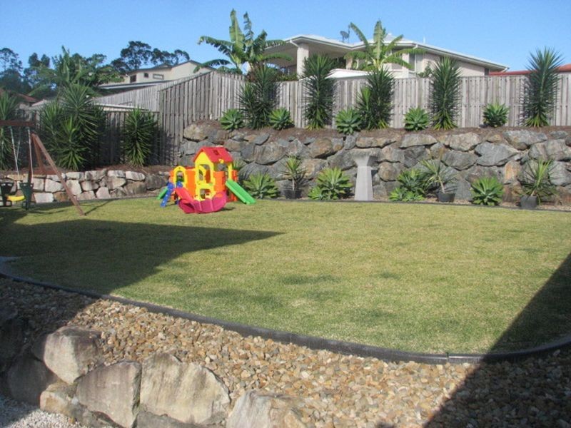 40 Codrington Circuit, Pacific Pines QLD 4211