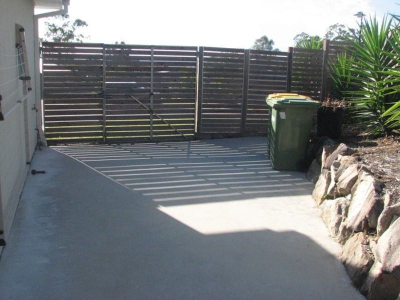 40 Codrington Circuit, Pacific Pines QLD 4211