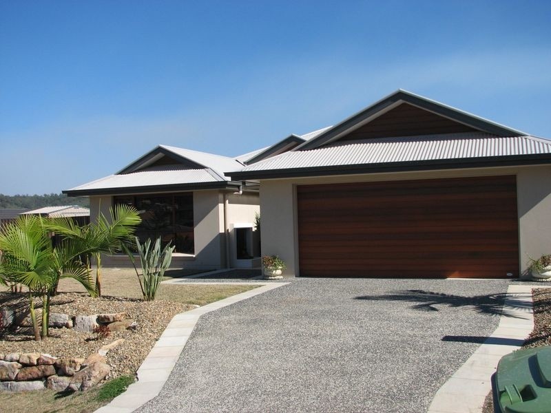 6 Mcrae Circuit, Pacific Pines QLD 4211