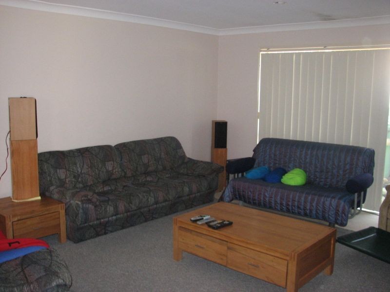 3 Carter Street, Pacific Pines QLD 4211