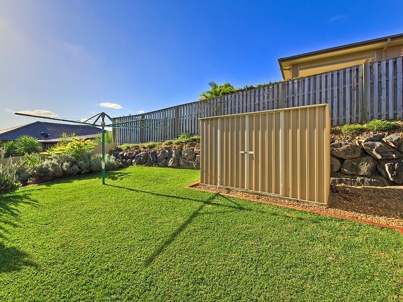 2 Minyon Court, Pacific Pines QLD 4211