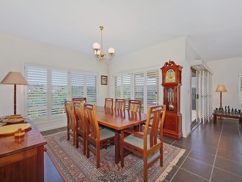 2 Minyon Court, Pacific Pines QLD 4211
