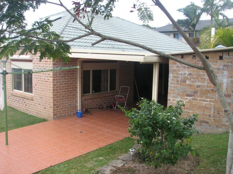 34 Easter Crescent, Pacific Pines QLD 4211