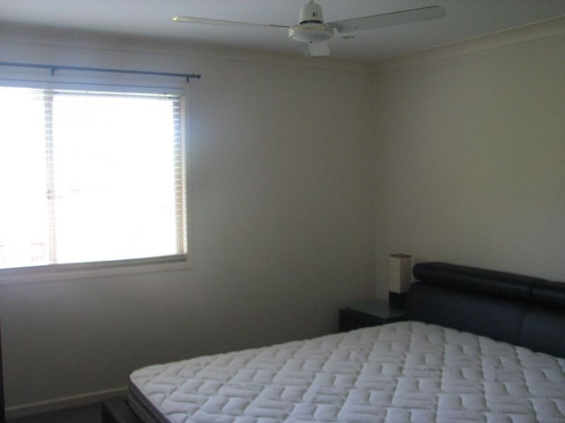 6 Clipperton Chase, Pacific Pines QLD 4211