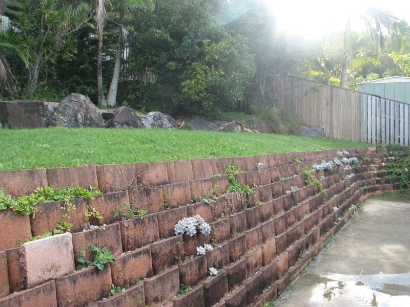 6 Clipperton Chase, Pacific Pines QLD 4211