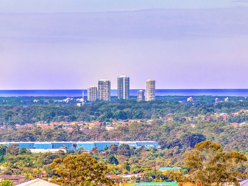 12 Wunburra Circle, Pacific Pines QLD 4211